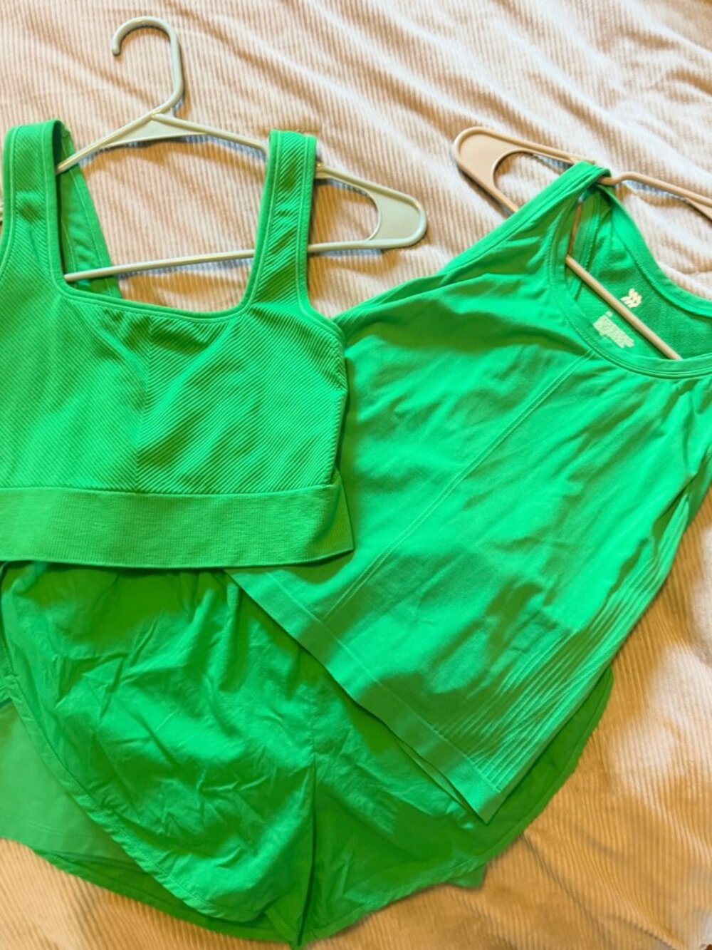 All in Motion XS 3-Piece Workout Set in Vibrant Green: Shorts, Bra & Top